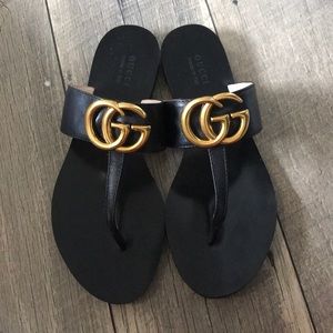 Gucci Flat Marmont Leather Thong